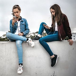 Adolescentes y dinero. Conversaciones sin tabs